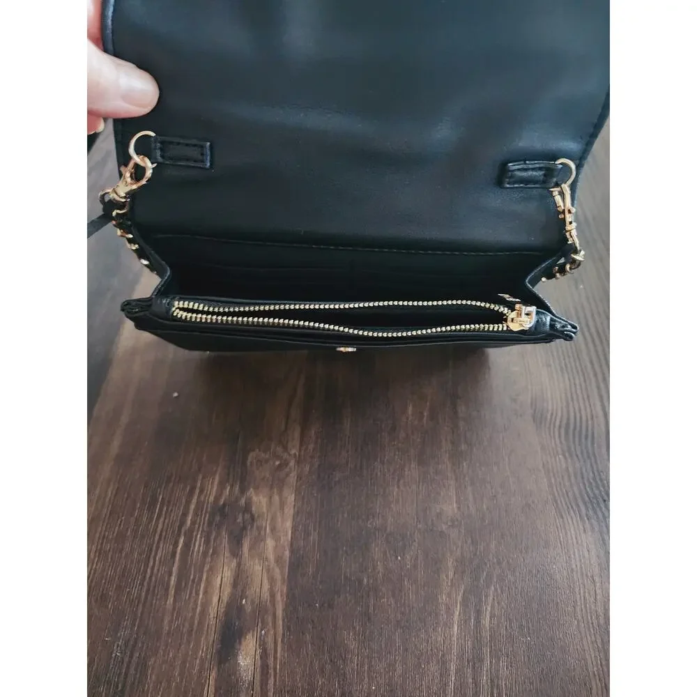 BCBG Paris Black Quilted Gold Chain Strap Crossbody Handbag Purse - Picture 4 of 6